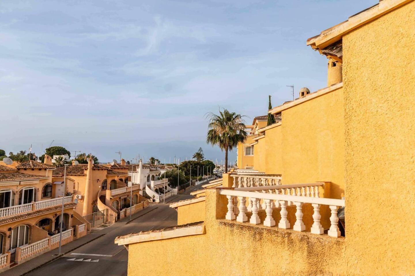 Maravilloso Duplex Con Vistas Al Mar Y Piscina